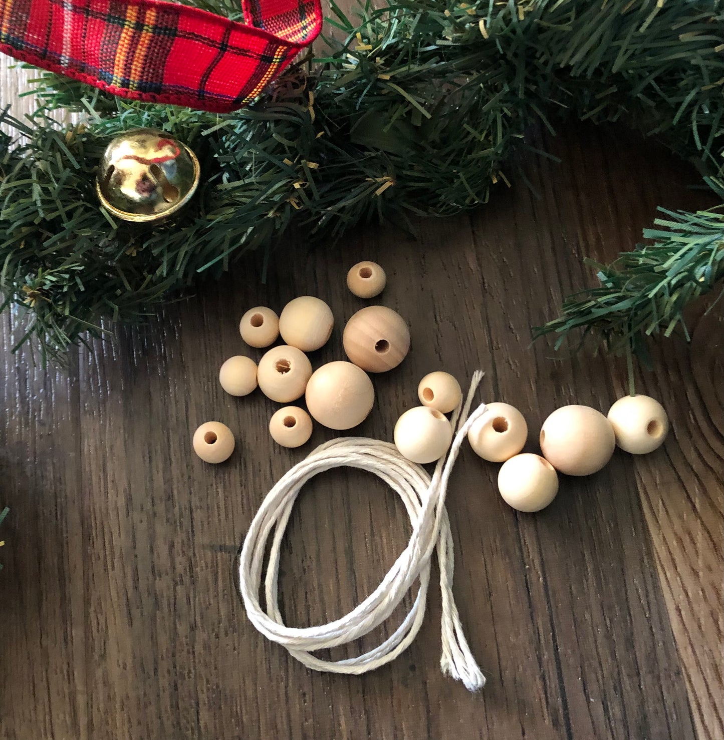 Yes you can! Family Christmas bead craft
